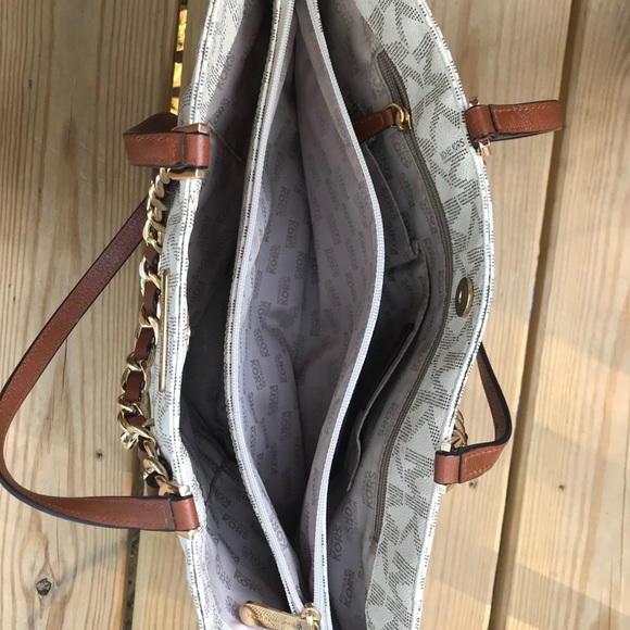 Michael kors bag - Picture 3 of 4